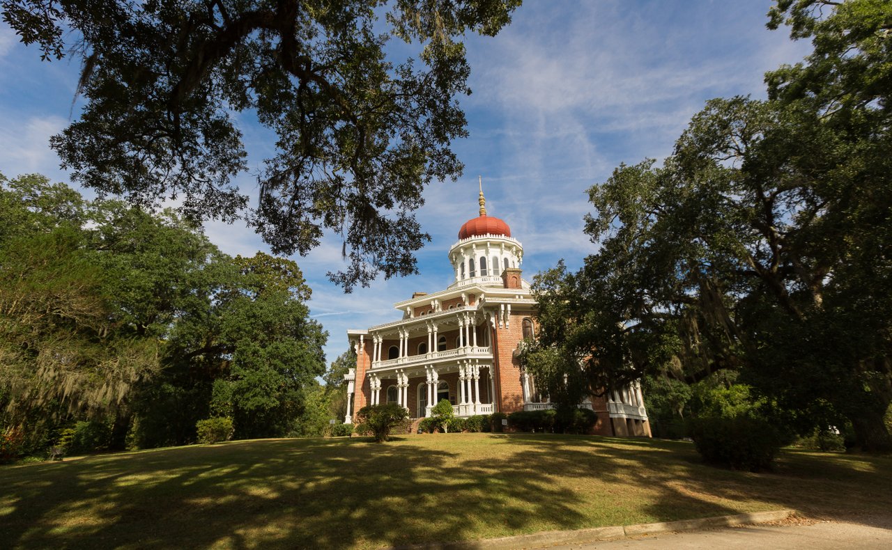 Longwood, also known as Nutt_s Folly, is an historic antebellum octagonal mansion located at 140 Lower Woodville Road in Natchez, Mississippi