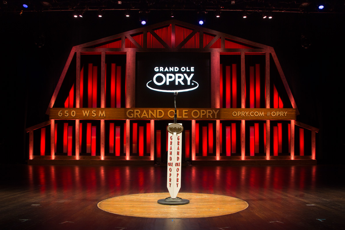 Tennessee-Nashville-Opry-Stage
